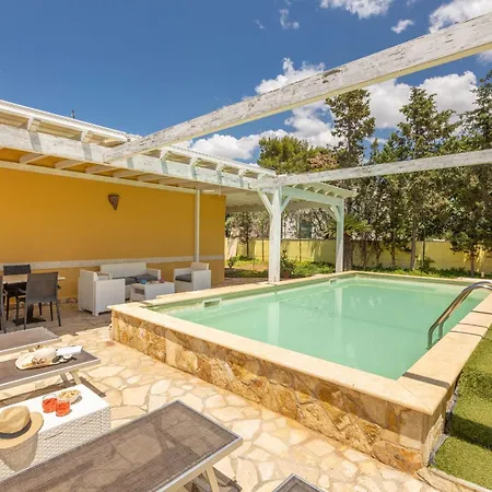 Estiva With Private Pool וילה
