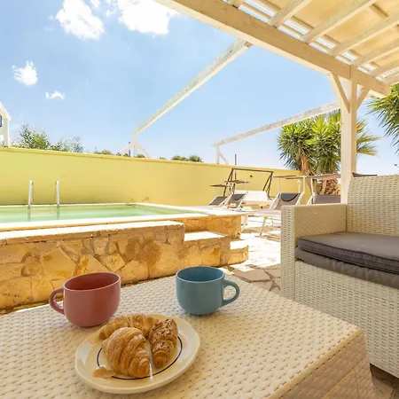 Estiva With Private Pool וילה גאליפולי